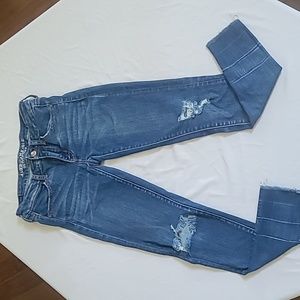 American Eagle size 2 jeggins distressed jeans skinny jeans blue skinny jeans